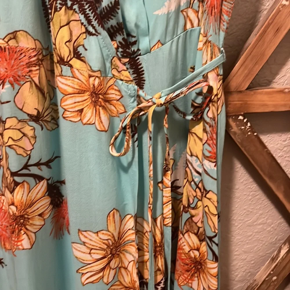 Xhilaration Wrap Dress Summer Essential Size X Light Weight, Snap at V, NWOT - Picture 4 of 9